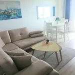 Yellow Building דירה *