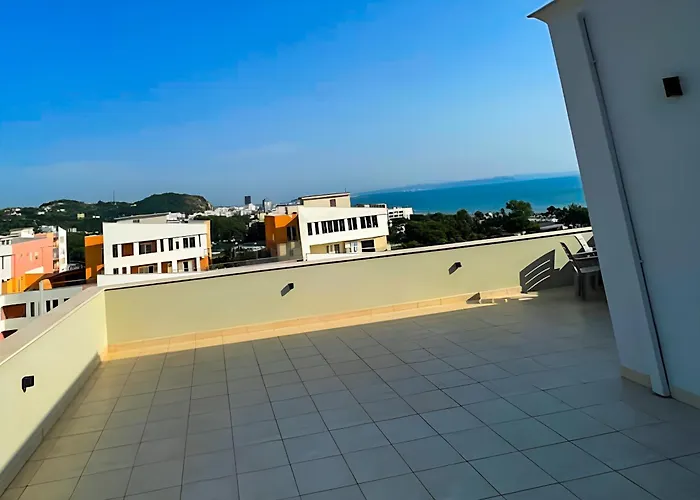 Yellow Building Апартаменты Дуррес