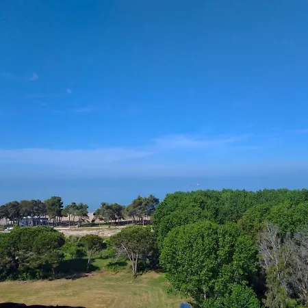 Yellow Building Apartmán Durrës
